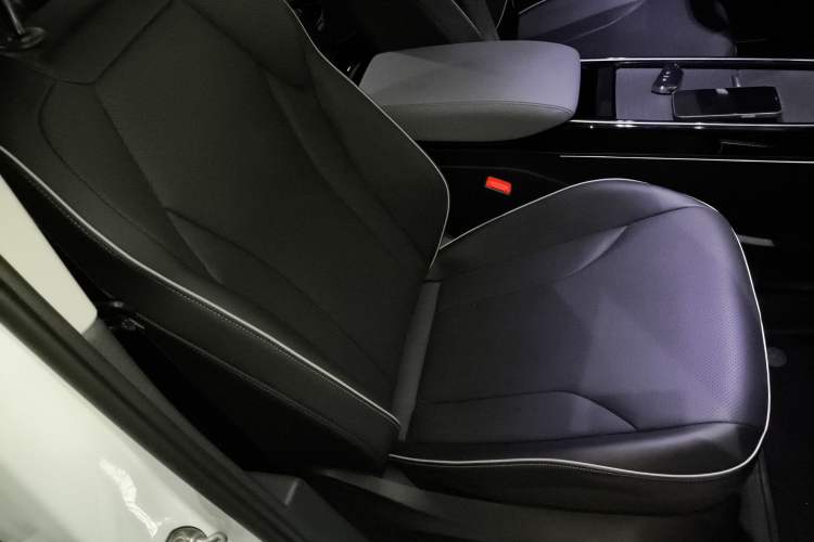 Used Volkswagen ID.6 X 2023 Pure Edition
