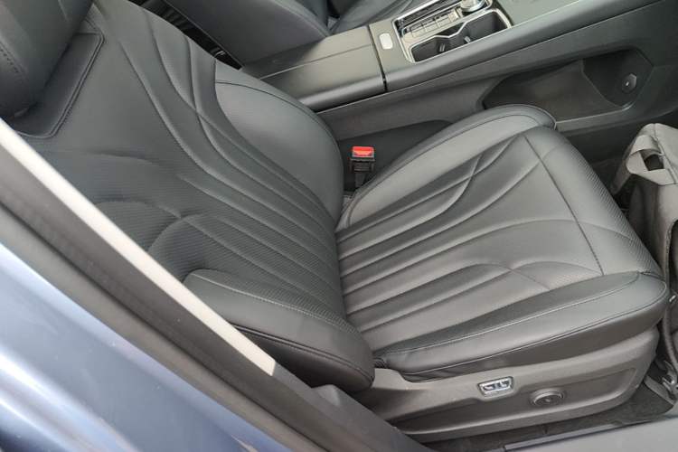 Used Chery Fengyun T9 2024 120 Long-Range Flagship Version 7 Seats Ternary Lithium