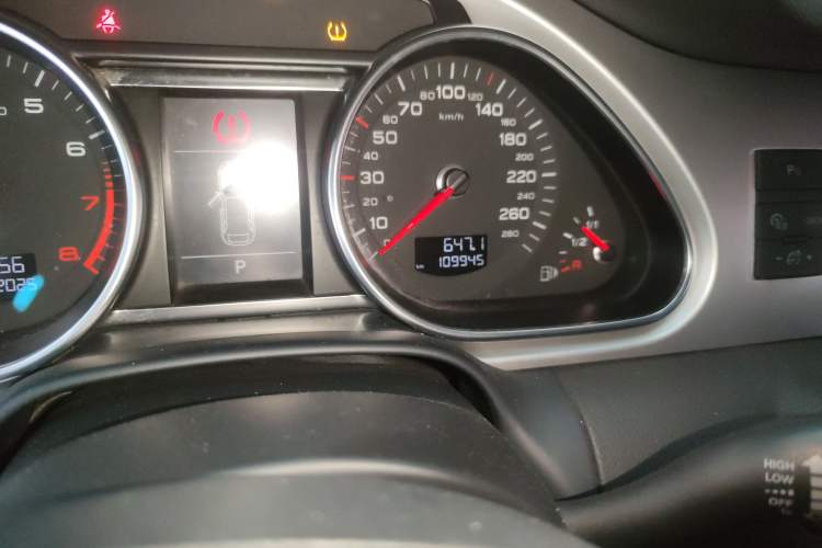 Used Audi Q7 2013 35 TFSI Comfort Model
