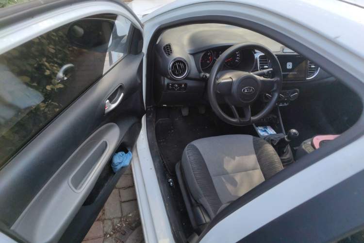 Used Kia Pegas 2017 1.4L Manual Fashion Edition Smart Driver Seat