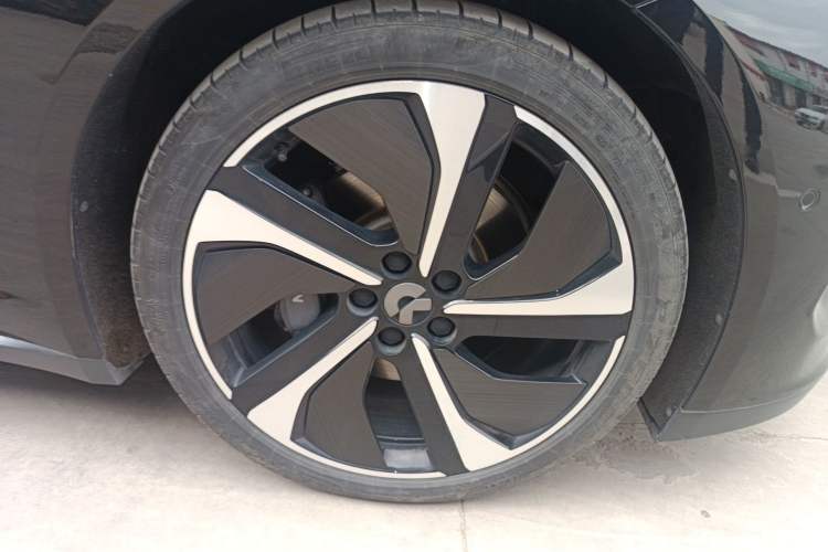 Used Nio ET7 2022 100kWh First Edition Right Front Wheel Hub