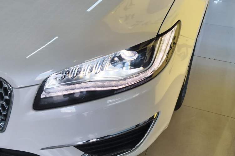 Used Lincoln MKZ 2020 2.0T Deluxe Edition
