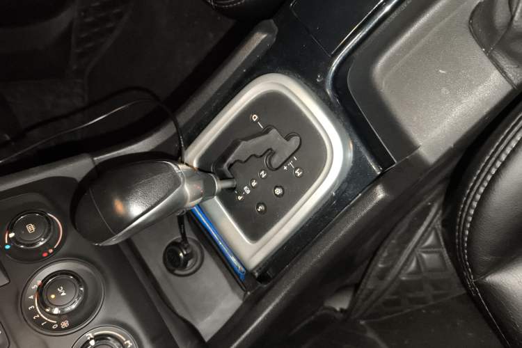 Used Citroen C4L 2014 1.8L Intelligent Drive Automatic Enjoyment Model
