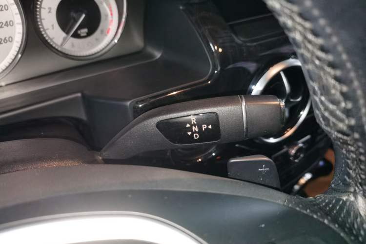 Used Mercedes-Benz GLK-Class 2013 Facelift GLK 300 4MATIC Luxury Edition