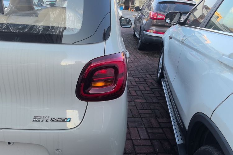 Used Wuling Hongguang MINIEV 2025 Four-Door Version Advanced Edition
