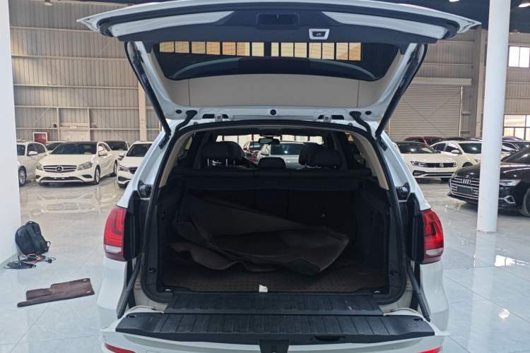 Used BMW X5 2018 xDrive28i
