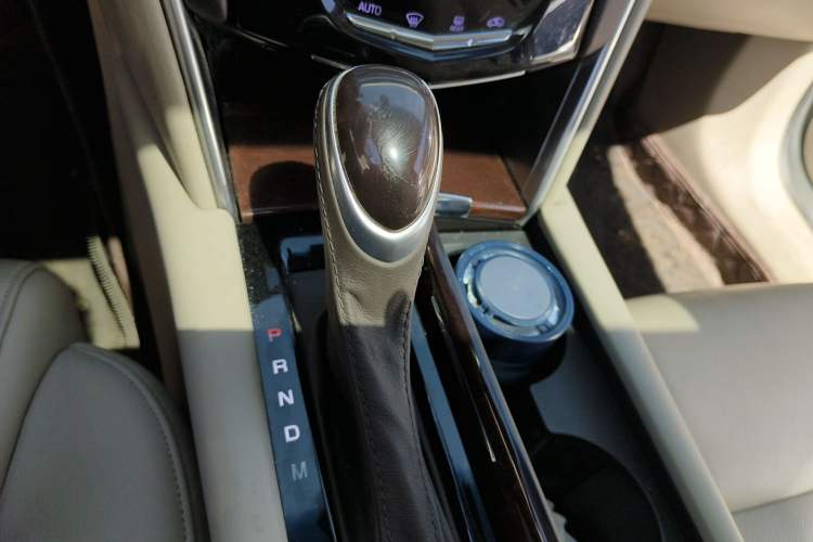 Used Cadillac XTS 2017 28T Elite Model Gear Lever