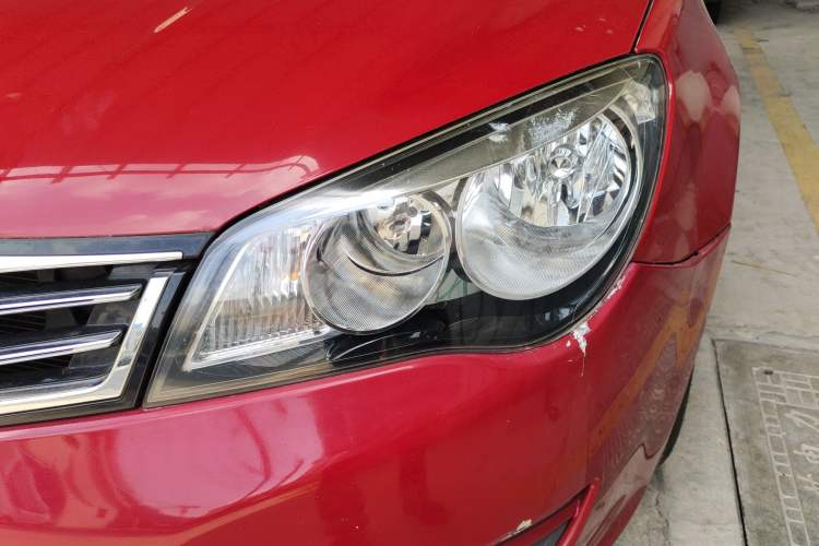 Used Roewe 350 2015 1.5L Manual Luxury Sunroof Edition
