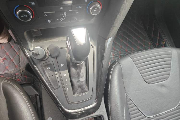 Used Ford Focus 2017 Sedan EcoBoost 125 Automatic Supreme Style SmartDrive Edition