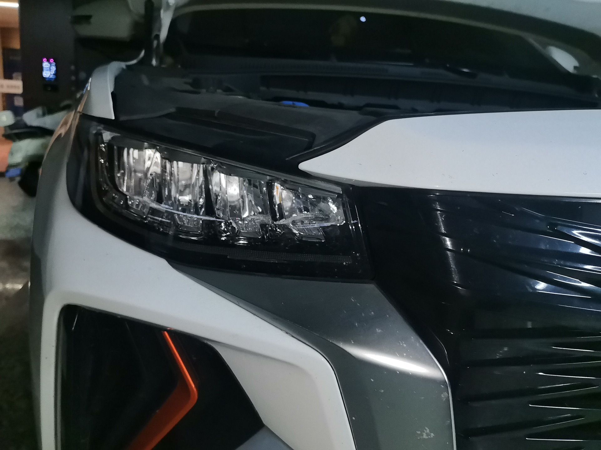 Geely Auto Emgrand X7 Sport 2022 Boyue X 1.8TD DCT ZhiShang Model — снимка 7