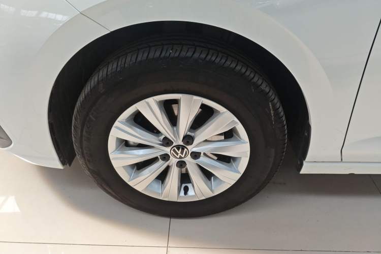 Used Volkswagen Lavida 2025 New Sharp 1.5L Outstanding New Edition Left Front Wheel Hub