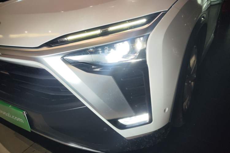 Used Nio ES8 2022 100kWh Signature Edition Six-Seater Left Front Headlight