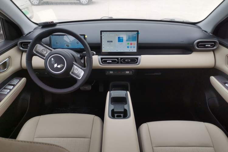 Used Wuling Bingo PLUS 2024 401 km Range 5-Seater Version
