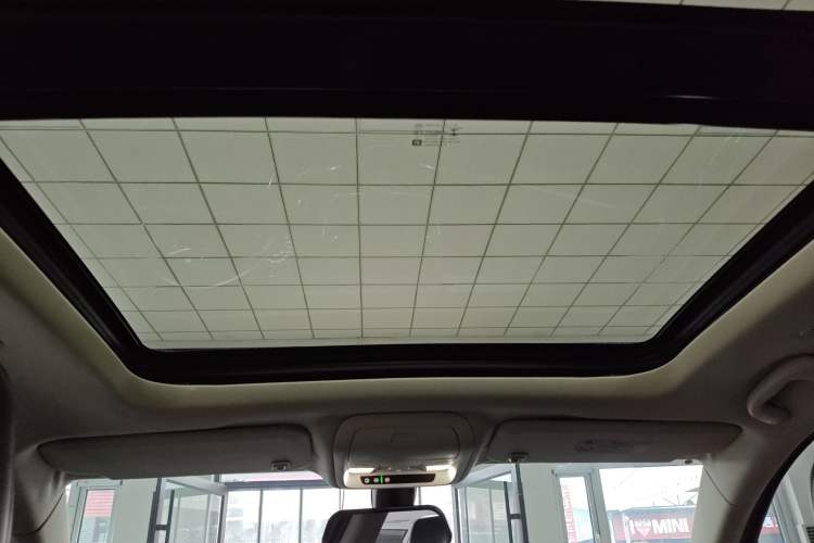 Used Cadillac XT5 2018 25T Luxury Model
