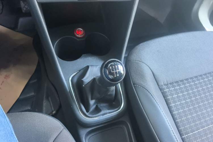 Used Volkswagen Polo 2014 1.4L Manual Comfort Edition