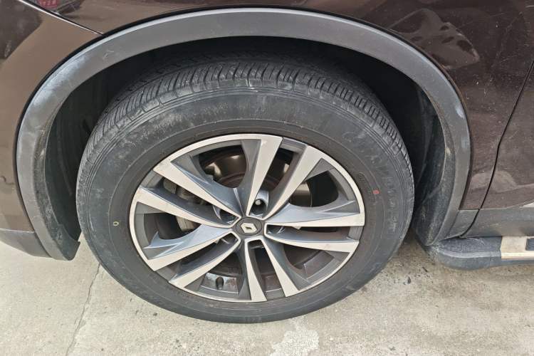 Used Renault Koleos 2017 2.5L Four-Wheel Drive Ultimate Edition Left Front Wheel Hub