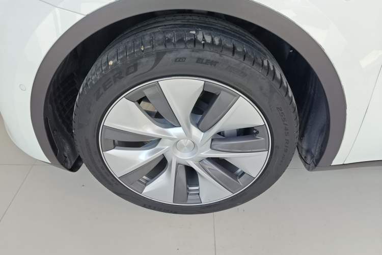 Used Tesla Model Y 2022 Rear-Wheel-Drive Version