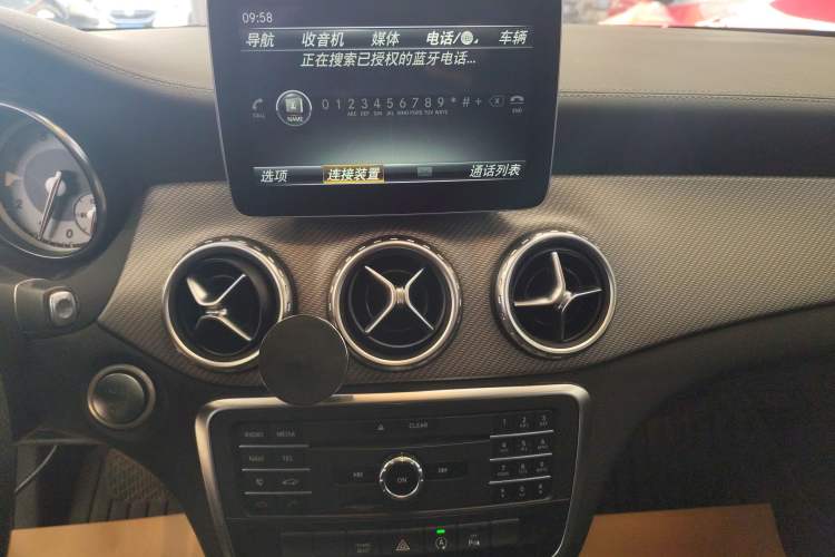 Used Mercedes-Benz GLA 2016 GLA 200 Fashion Model