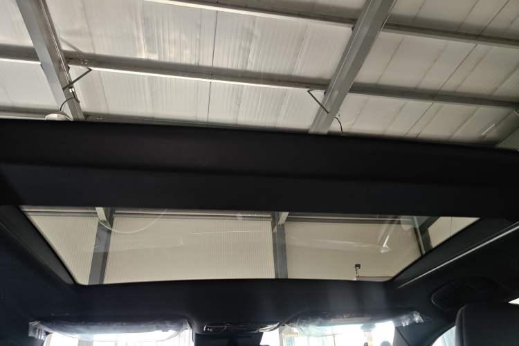 Used Toyota Avalon 2024 Dual-Engine 2.5L XLE Premium Edition