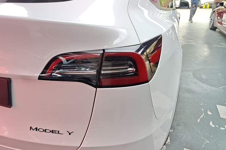 Used Tesla Model Y 2022 Rear-Wheel-Drive Version