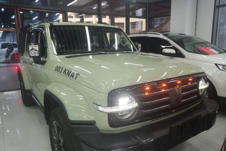 Used Tank 300 2023 City Edition 2.0T—Stylish as Ever Front Right 45 Deg