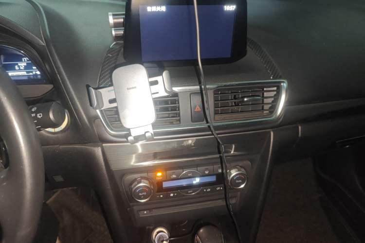 Used Mazda 3 Axela 2017 Hatchback 2.0L Automatic Sport Model China V Emission Standard
