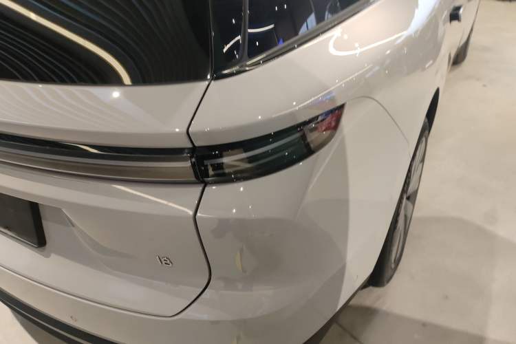 Used Li Auto Li Auto i8 2025 Model Standard Version