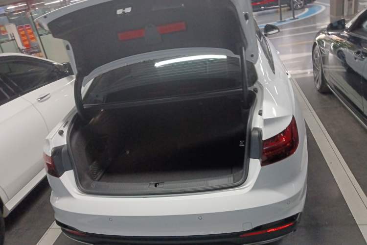 Used Audi A4L 2023 40 TFSI quattro Luxury Dynamic Edition
