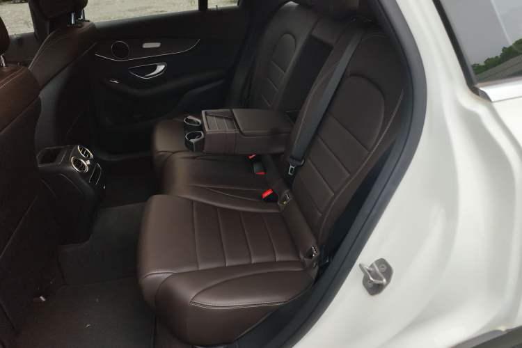 Used Mercedes-Benz GLC 2020 Facelift GLC 260 L 4MATIC Luxury Edition Left Rear Seat