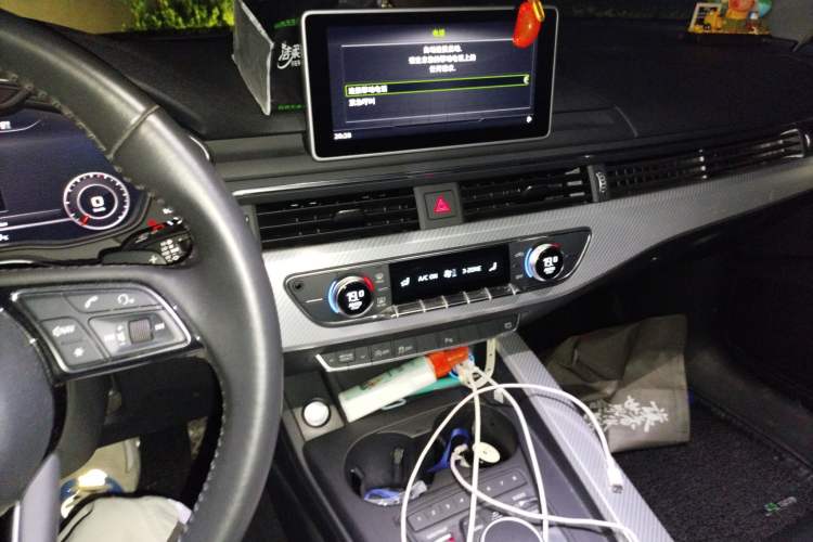 Used Audi A4L 2018 30th Anniversary Edition 40 TFSI Fashion Model