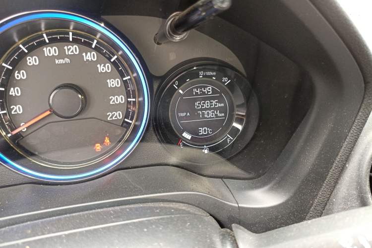 Used Honda XR-V 2017 1.5L LXi CVT Classic Edition Odometer Close Up