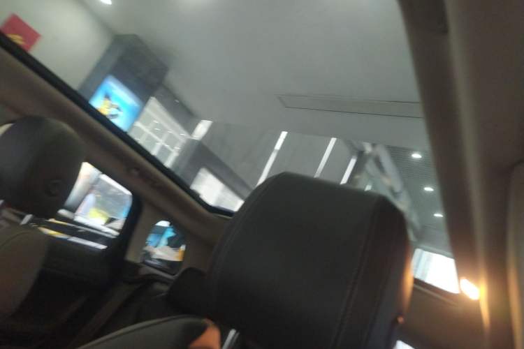 Used Land Rover Range Rover Evoque 2018 240 PS SE DYNAMIC Smart Edition
