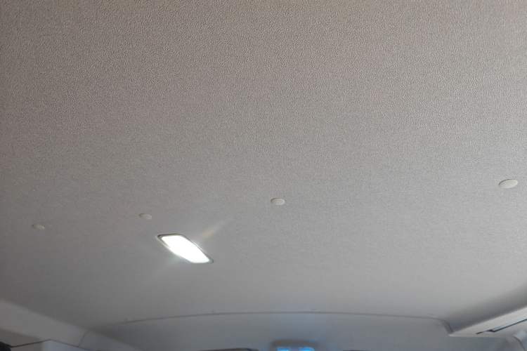 Used SAIC MAXUS Xintu V80 2025 PRO Aoyuntong 2.0T Automatic Long Wheelbase Ultra-Low Roof 6/7/8/9-Seater