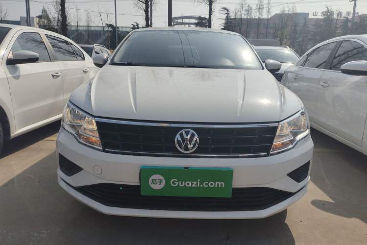 Used Volkswagen Jetta 2017 1.4L Manual Fashion Edition