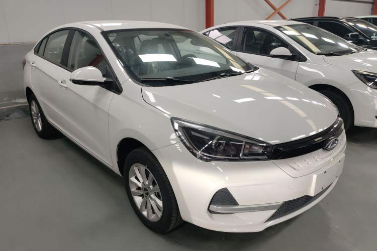 Used Chery New Energy Arrizo e 2023 Travel Edition Front Right 45 Deg