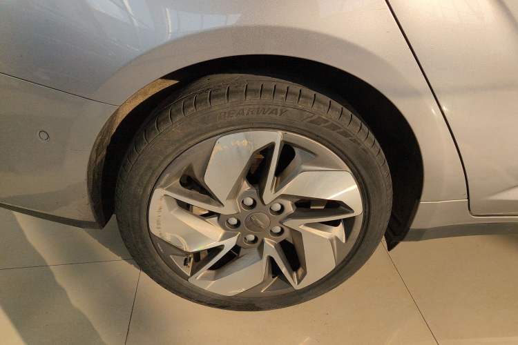 Used Geometry A 2019 Upgraded Model High-Performance Standard Range Power Cube Version
