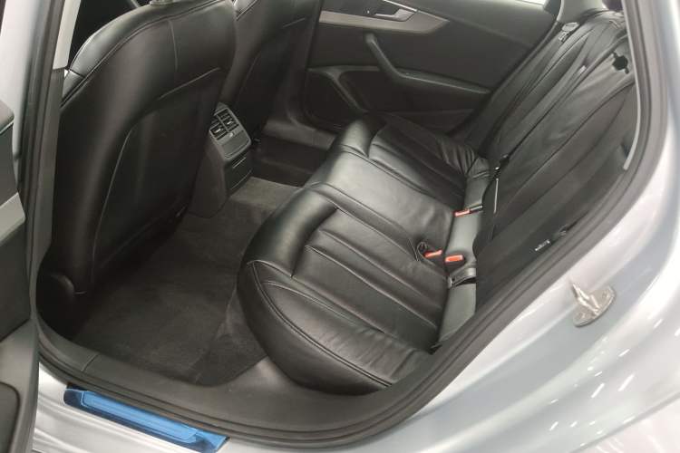 Used Audi A4L 2018 30th Anniversary Edition 40 TFSI Trendy Model