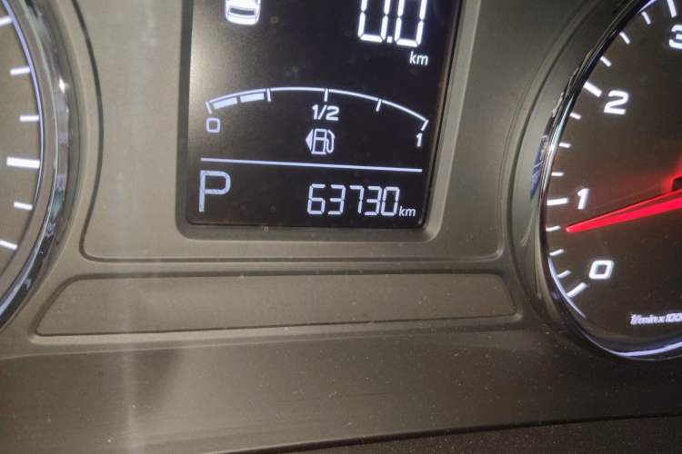 Used Roewe i6 2019 PLUS 1.6L CVT 4G Connected Flagship Deluxe Edition Odometer Close Up