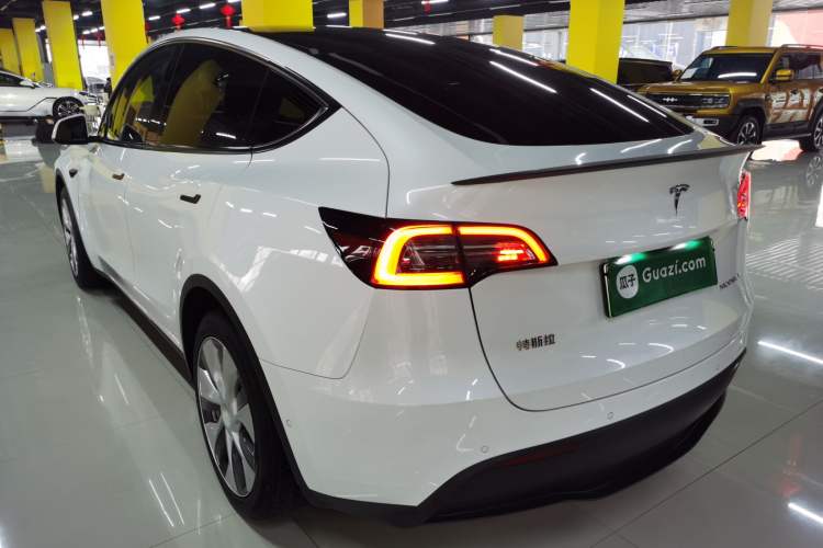 Used Tesla Model Y 2022 Rear-Wheel-Drive Version
