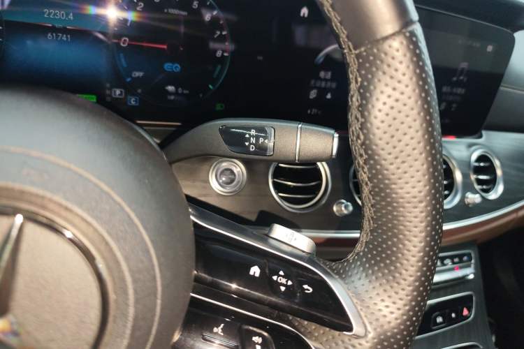 Used Mercedes-Benz E-Class New Energy 2022 Second Facelift E 350 e L Plug-in Hybrid Sports Sedan
