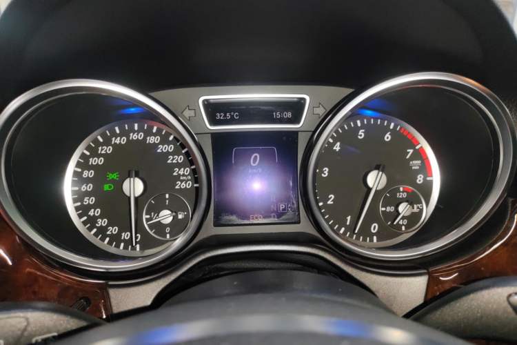 Used Mercedes-Benz M-Class 2014 ML 400 4MATIC Dynamic Model
