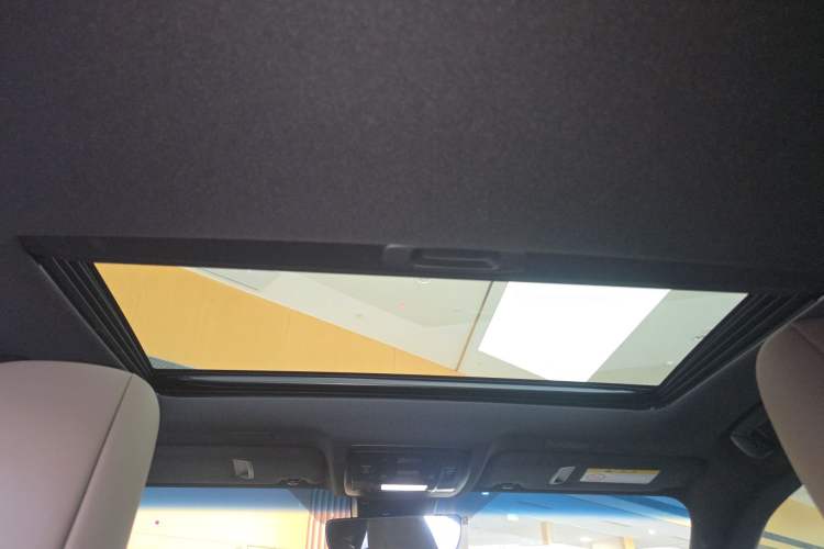Used Lexus ES 2023 200 Excellence Edition Headliner