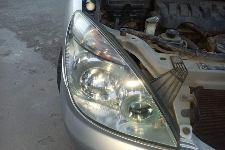 Used Buick GL8 2014 2.4L Classic Edition Right Front Headlight