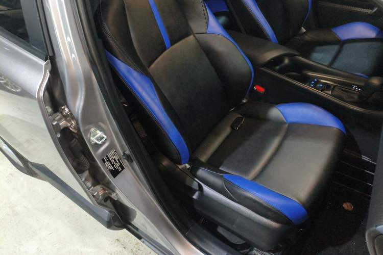 Used Toyota IZOA 2021 Dual-Motor 2.0L Yixiang Edition