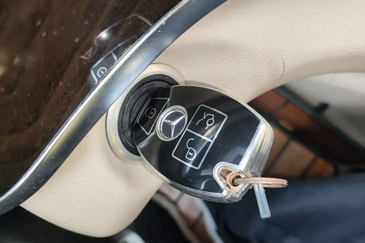 Used Mercedes-Benz V-Class 2017 V 260 L Prestige Extended Edition