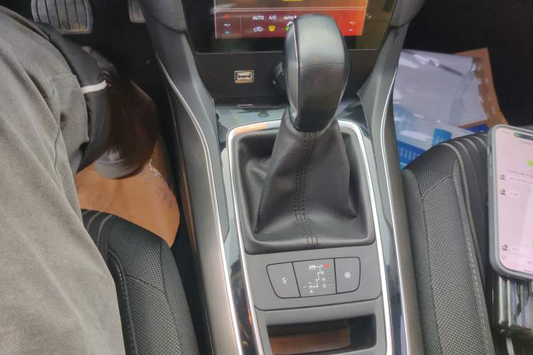 Used Peugeot 408 2018 Revised 350THP Automatic Luxury Edition
