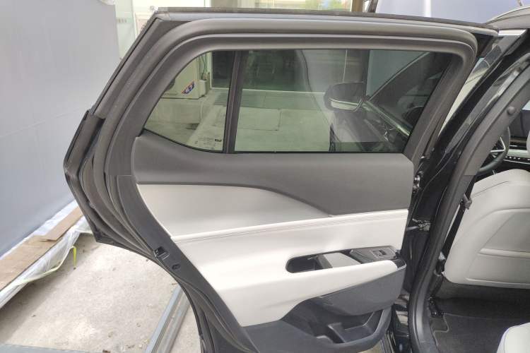 Used Cadillac GT4 2023 25T Luxury Model
