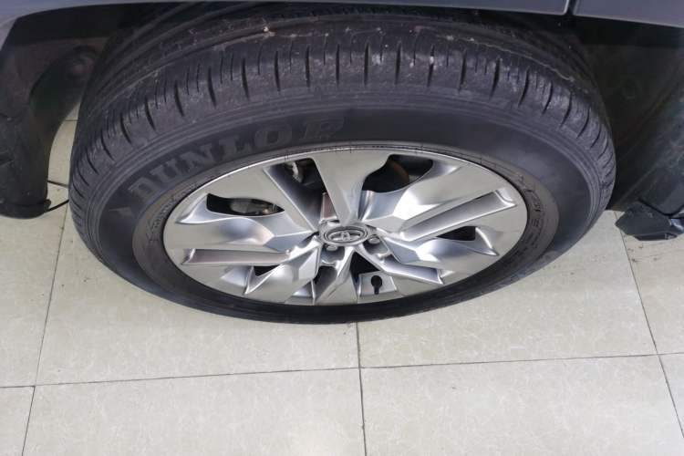 Used Toyota Wildlander 2023 2.0L CVT Two-Wheel Drive Urban Edition Right Rear Wheel Hub
