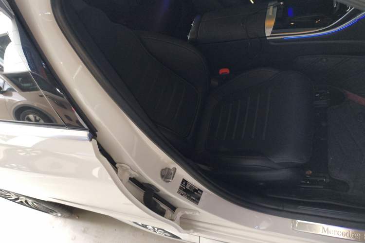 Used Mercedes-Benz C-Class 2023 Restyled C 260 L Sport Edition Right Front Seat