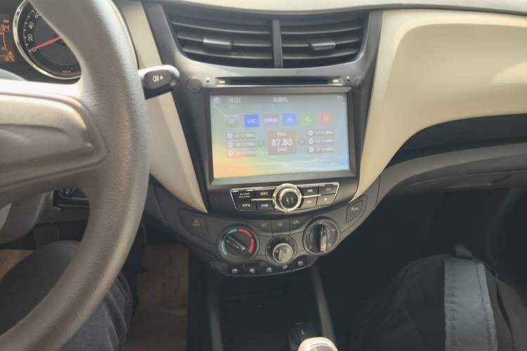 Used Chevrolet Sail 2015 Sail 3 1.3L Manual Ideal Edition
